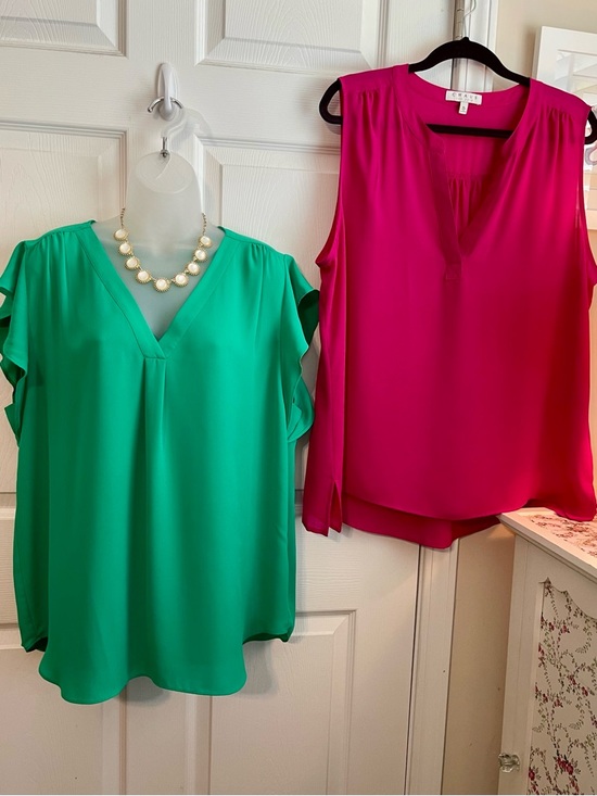 CHAUS Women's Flutter Sleeve V-Neck Blouse - Green and Sleeveless Blouse Pink XL - Picture 3 of 15